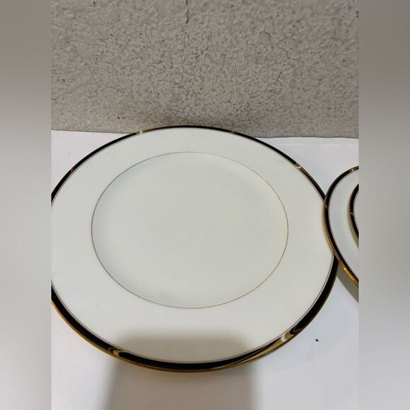 Vintage Mikasa Bone China "Academy" dinner , salad , appetizer Made In Japan. - Picture 2 of 14